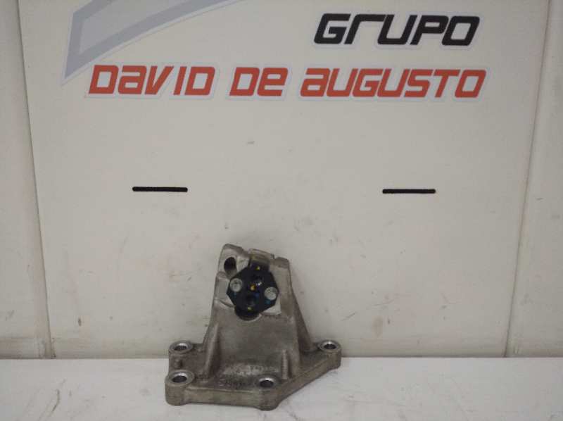 Soporte motor kia ceed 1.6 crdi 136