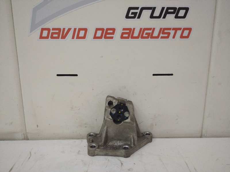 Soporte motor kia ceed 1.6 crdi 136