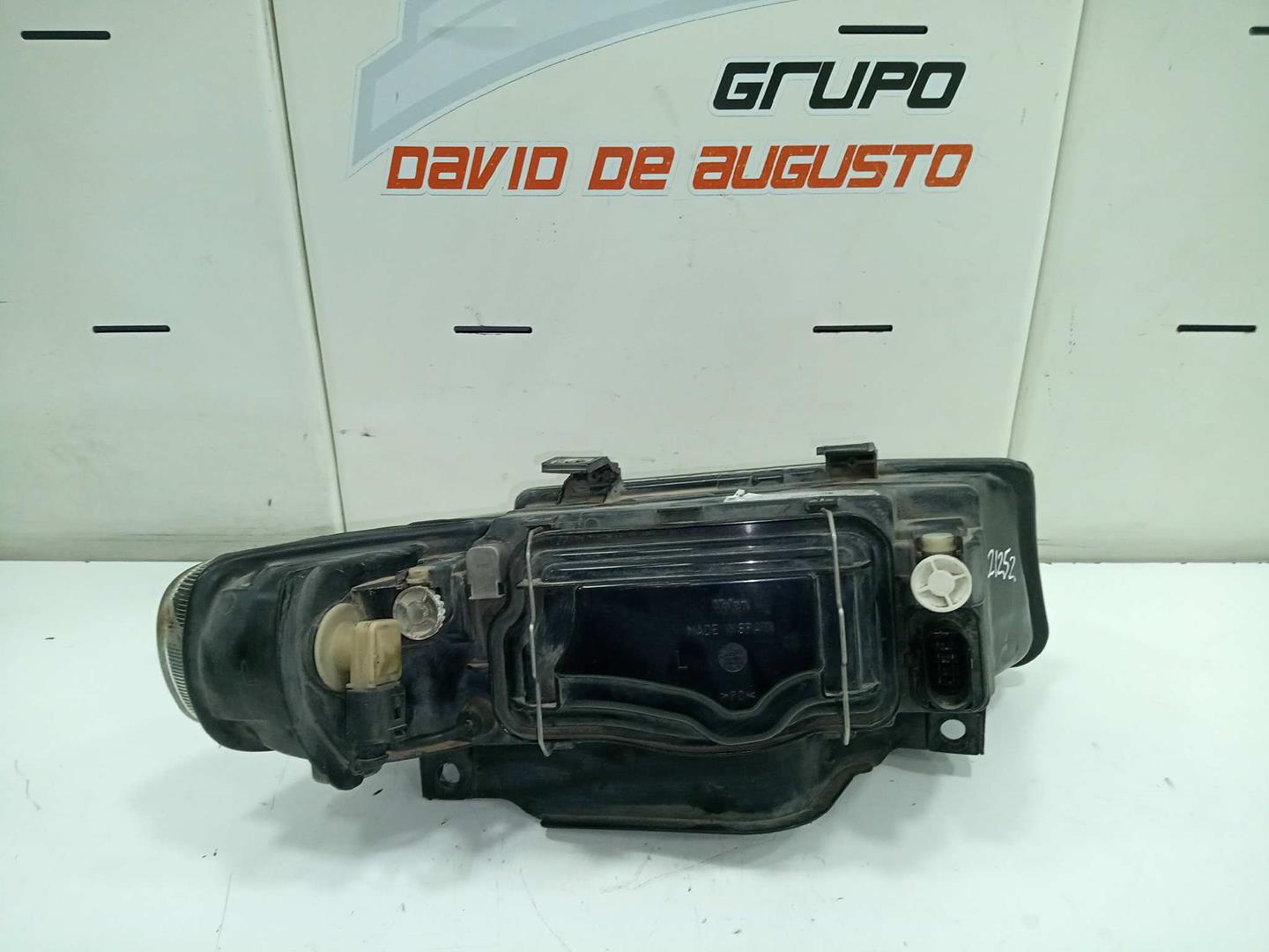 Faro izquierdo seat toledo ii 1.9 tdi