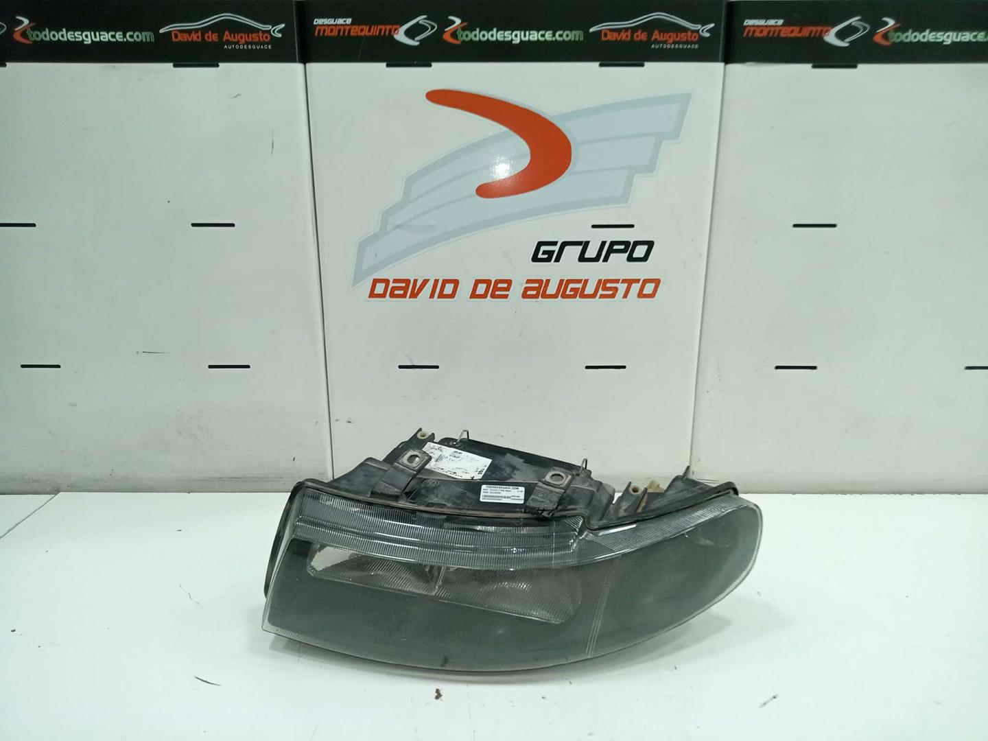 Faro izquierdo seat toledo ii 1.9 tdi