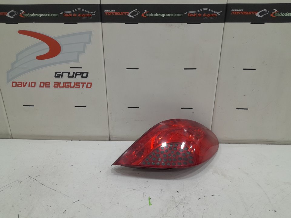 Piloto trasero derecho peugeot 207 1.4 hdi