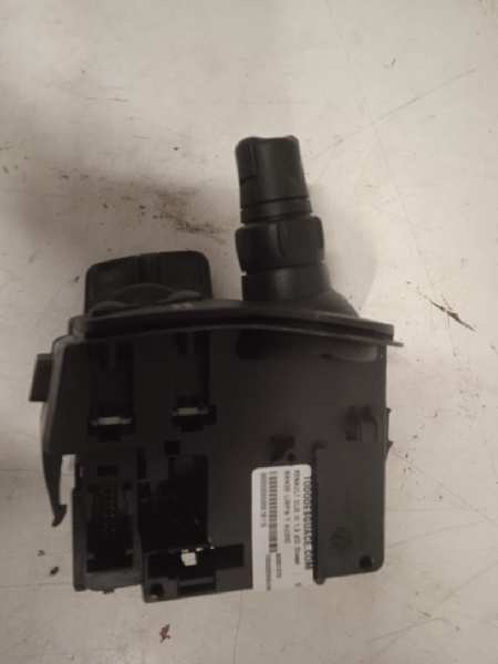 Mando limpia y audio renault clio iii 1.5 dci (cbr0g cbr1g)
