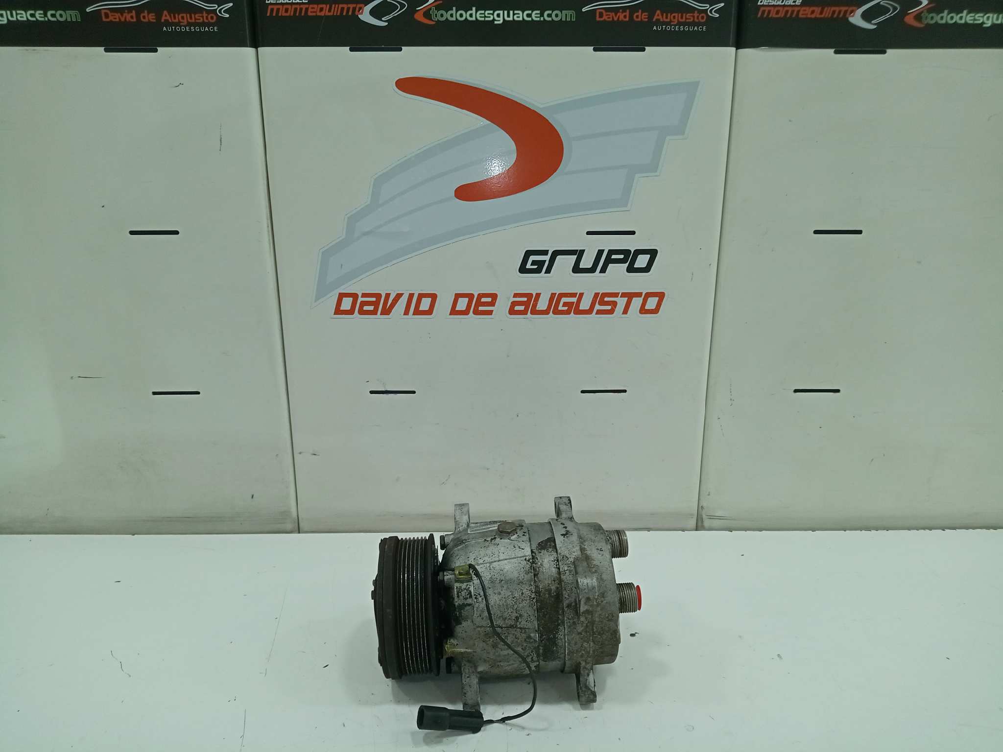 Compresor aire acondicionado nissan cabstar e 120.35 120.45 (tl0)