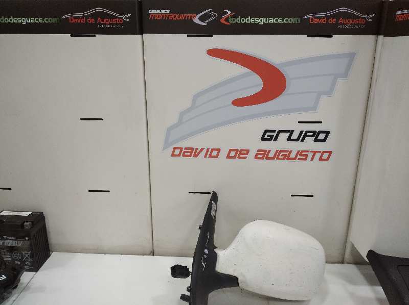 Retrovisor izquierdo electrico 1.5 dci 70