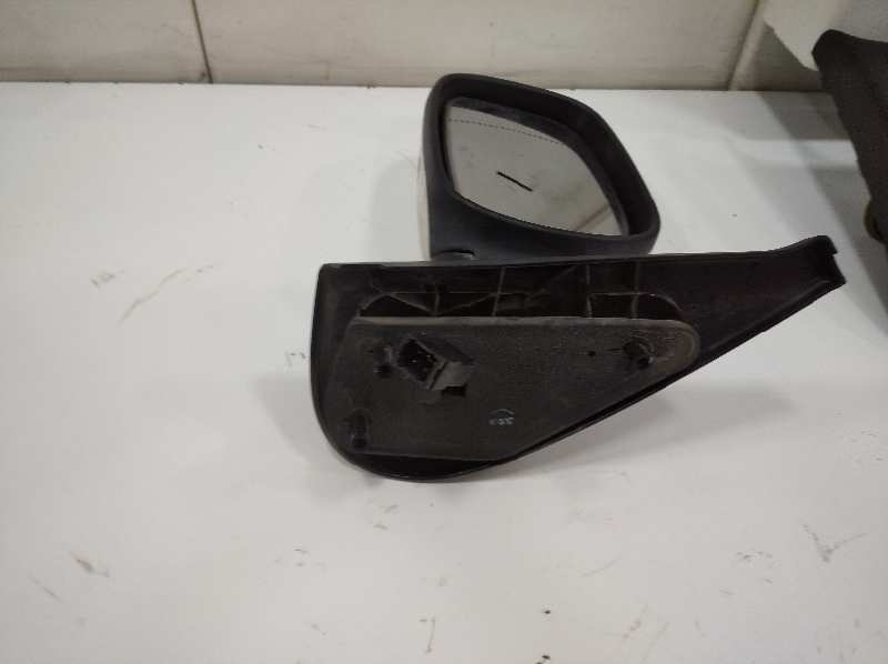 Retrovisor izquierdo electrico 1.5 dci 70