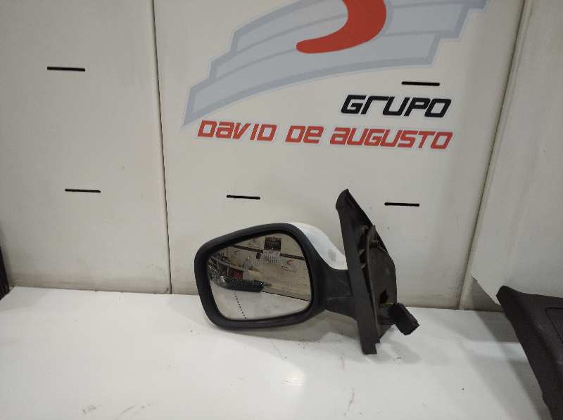 Retrovisor izquierdo electrico 1.5 dci 70