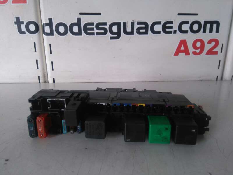  caja reles / fusibles   mercedes clase s (w220) berlina 400 cdi (220.028) 4.0 cdi 32v cat