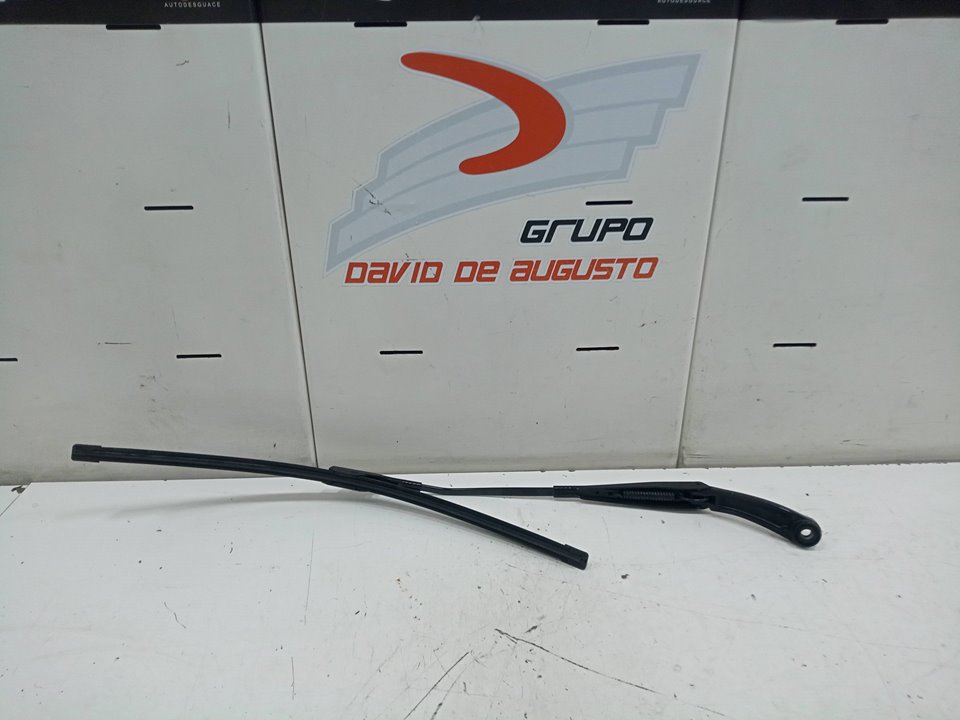 Brazo limpia delantero izquierdo audi q3 (8ug) attraction     