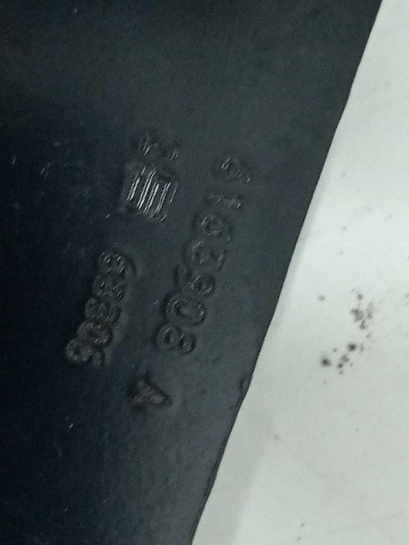 Anclaje cinturon trasero derecho chrysler gran voyager  rg    