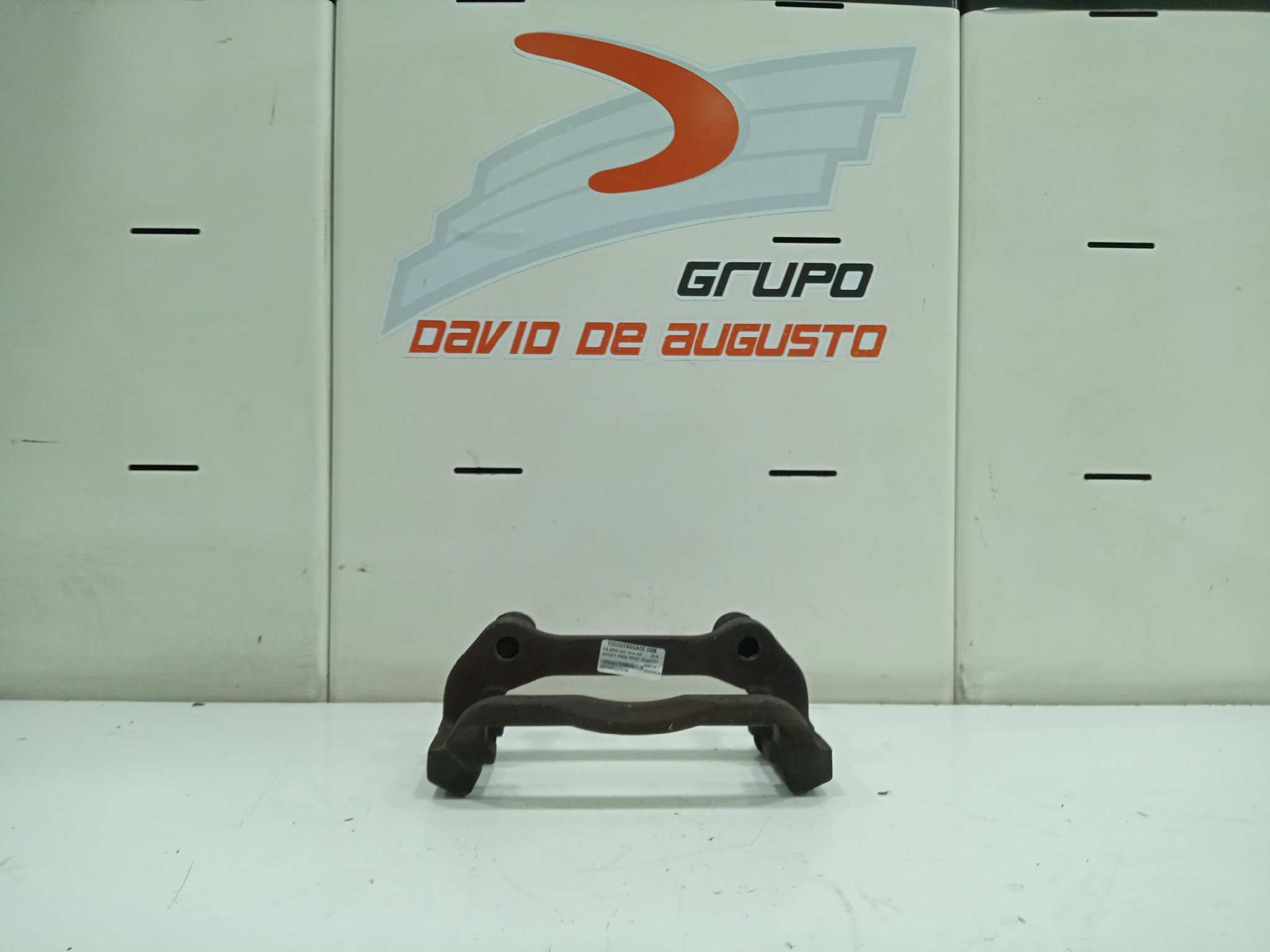Soporte pinza freno delantero izquierdo kia sportage 1.6 gdi