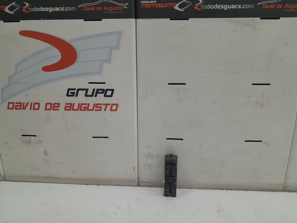 Mando elevalunas delantero izquierdo volkswagen golf iv 