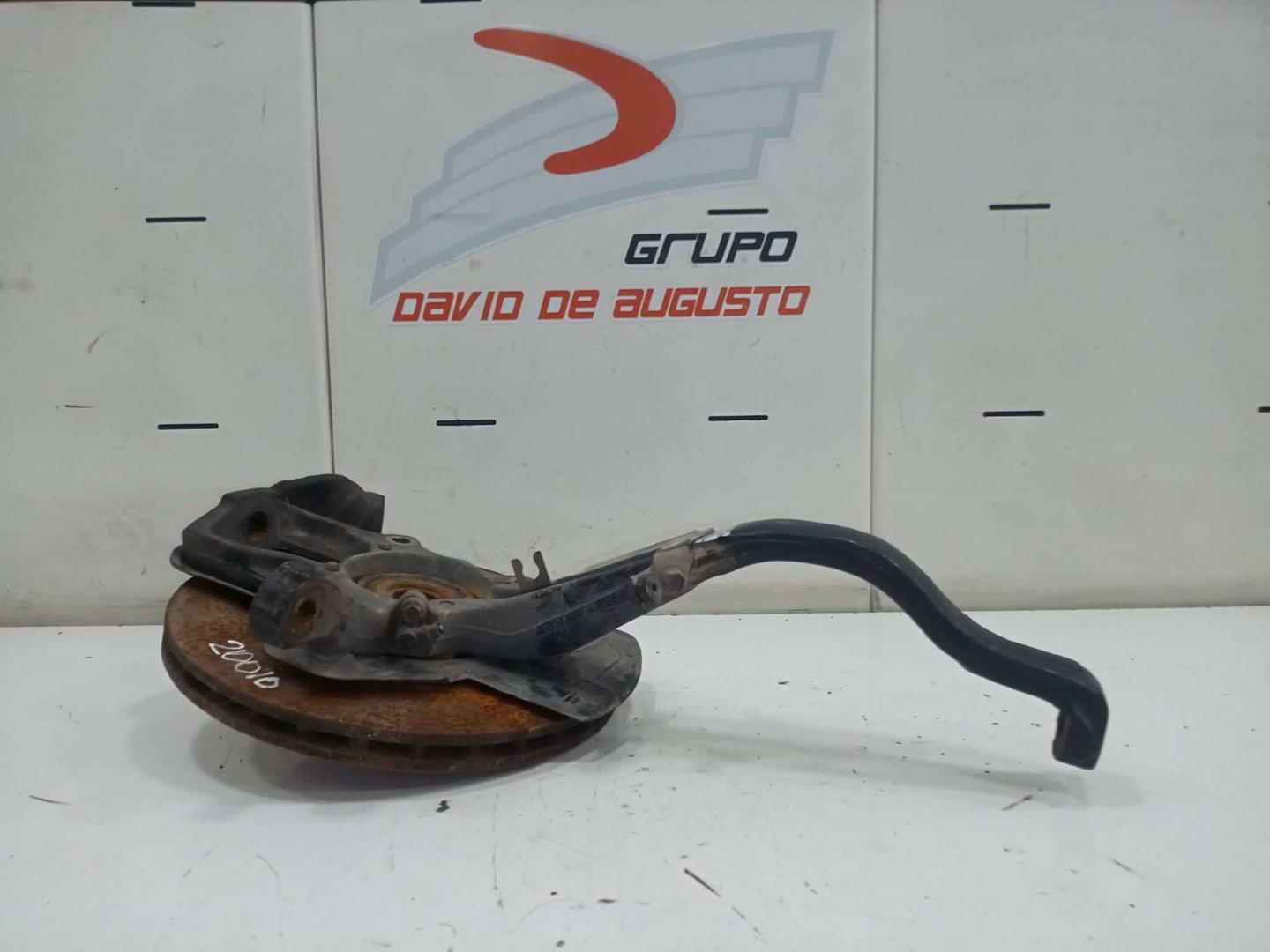 Mangueta delantera derecha alfa romeo 147 1.9 jtd 16v (937.axg1b 937.bx