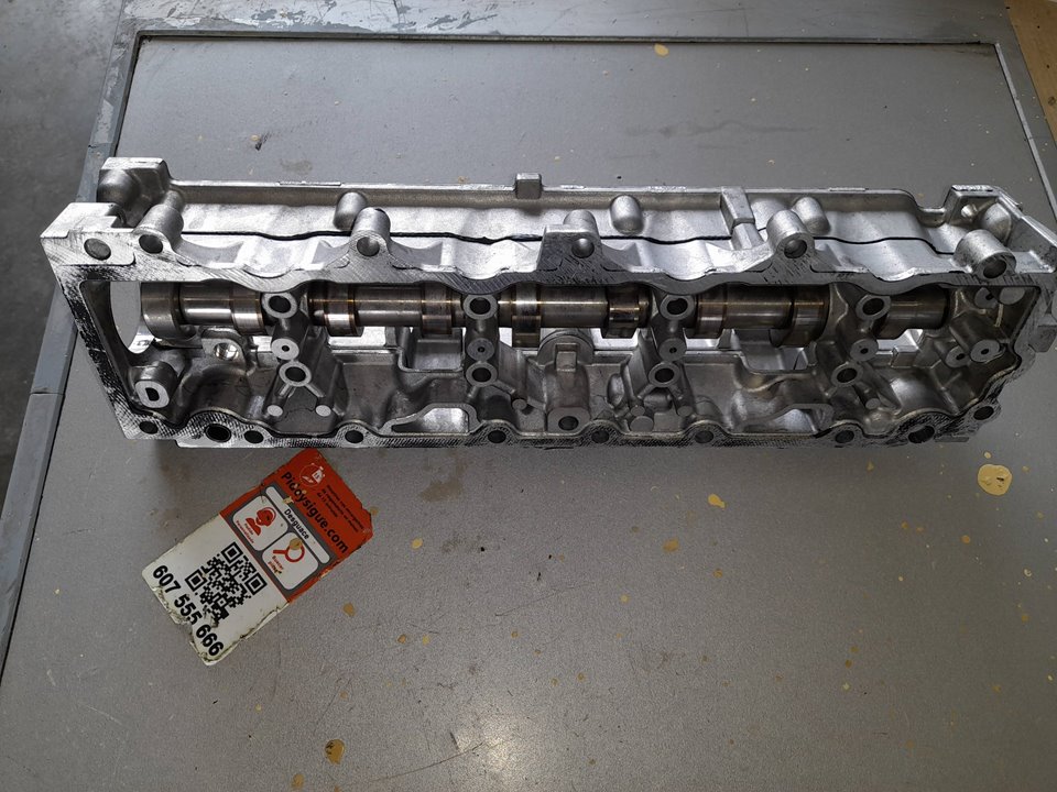 Culatin citroen xsara picasso 1.6 hdi