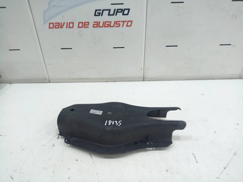 Cubierta suspension trasera izquierda mercedes-benz clase c c 200 cdi (204.001)