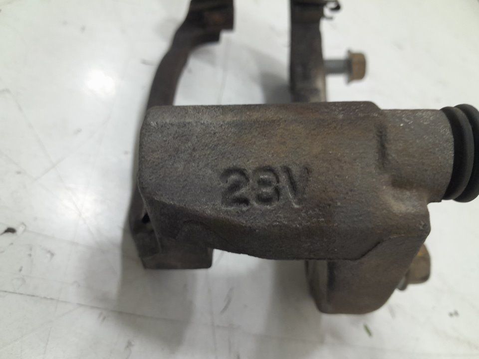 Soporte pinza freno delantero izquierdo toyota rav 4 iii 2.2 d 4wd (ala30_)