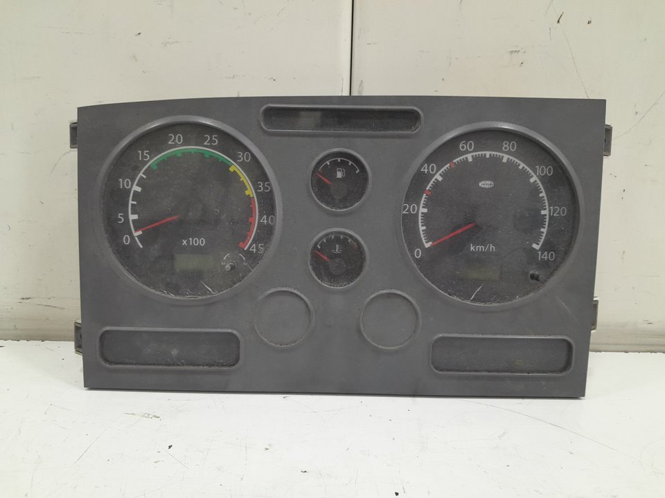 Cuadro instrumentos nissan atleon.110 110.56     