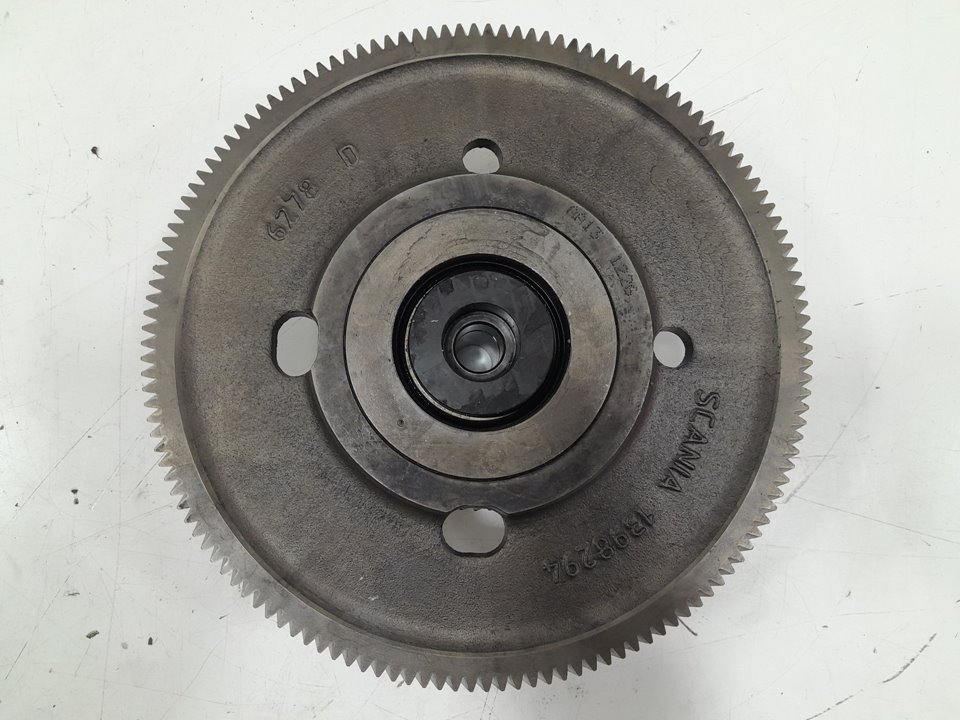 PiÑon del cigueÑal scania serie pgr (lclase) f