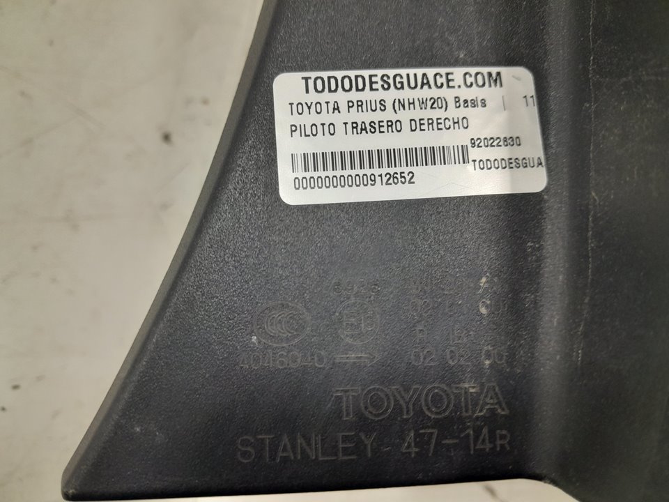 Piloto trasero derecho toyota prius fastback 1.5 (nhw20_)
