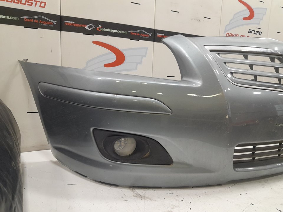 Paragolpes delantero 2.0 d4d (adt250_)