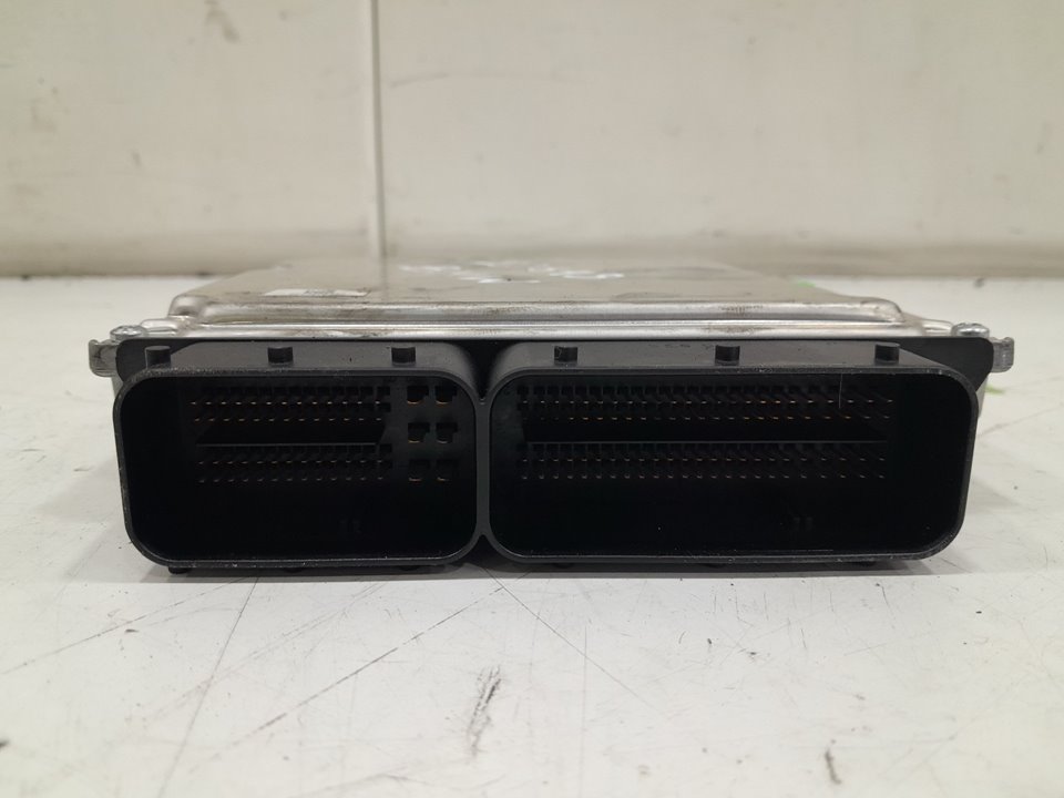 Centralita motor uce bmw 3 318 d