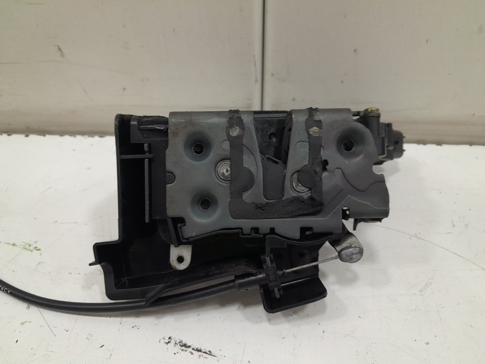 Cerradura puerta delantera izquierda ford focus ii 2.0 tdci