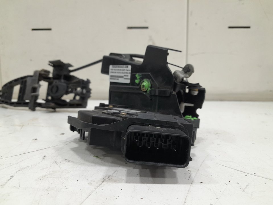 Cerradura puerta delantera izquierda ford focus ii 2.0 tdci