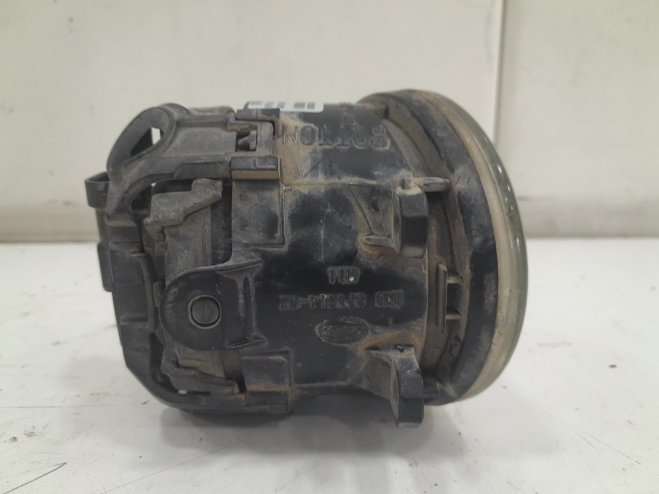 Antiniebla delantero derecho toyota corolla verso 2.2 d4d (aur10_)