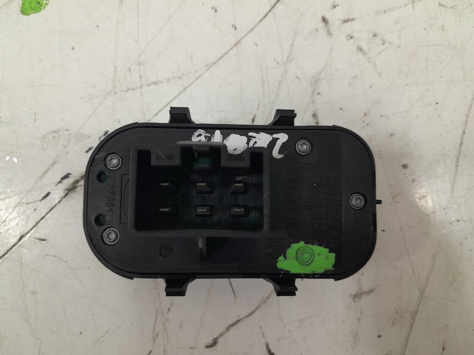 Mando elevalunas delantero izquierdo ford focus turnier 1.8 turbo di  tddi