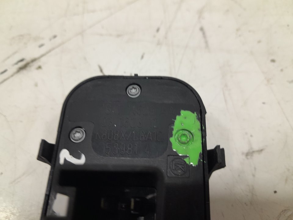 Mando elevalunas delantero izquierdo ford focus turnier 1.8 turbo di  tddi