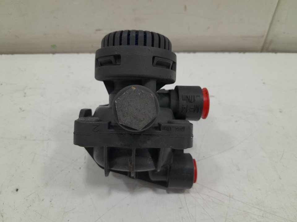 Valvula de freno de mano mercedes actros bm 963.xxx 2a