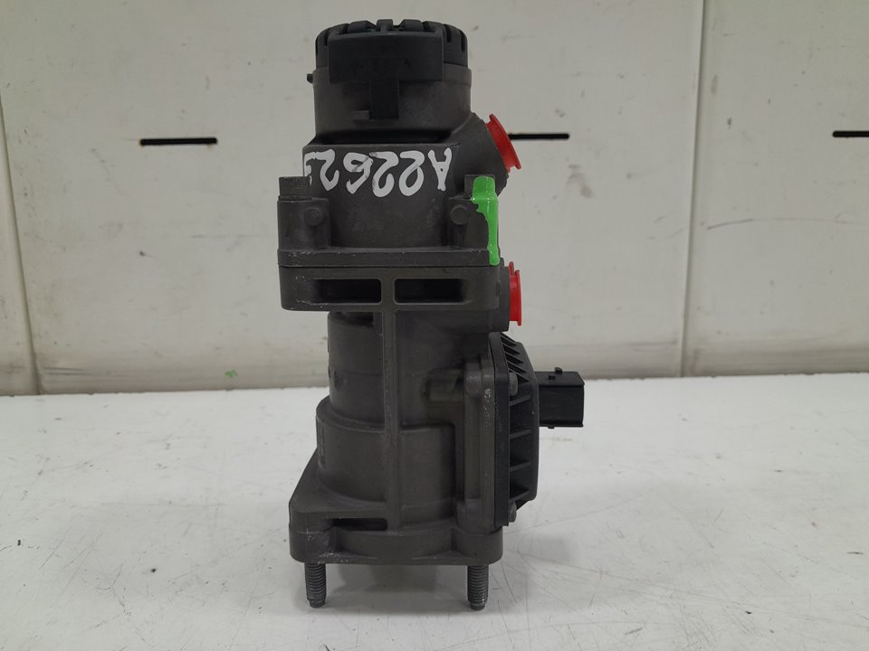 Valvula de freno de mano mercedes actros bm 963.xxx 2a