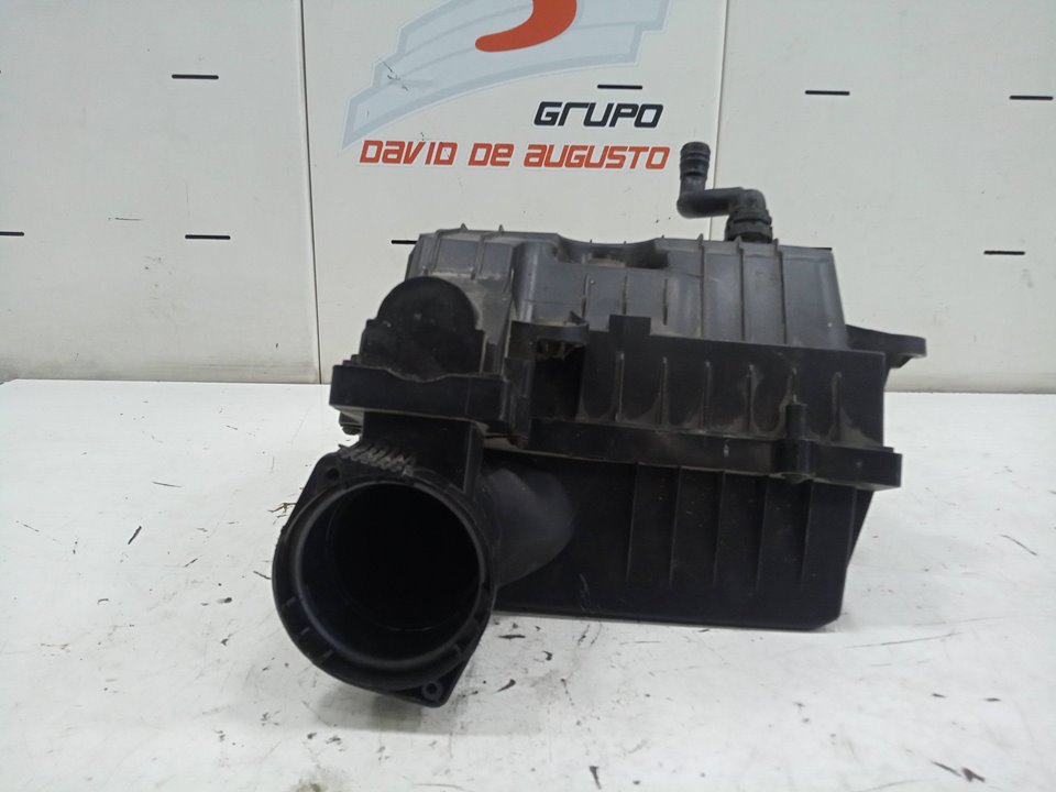 Caja filtro aire audi q3 (8ug) attraction     