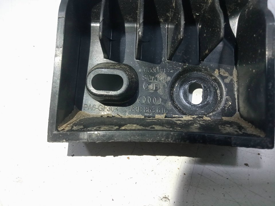 Soporte audi q3 (8ug) attraction     