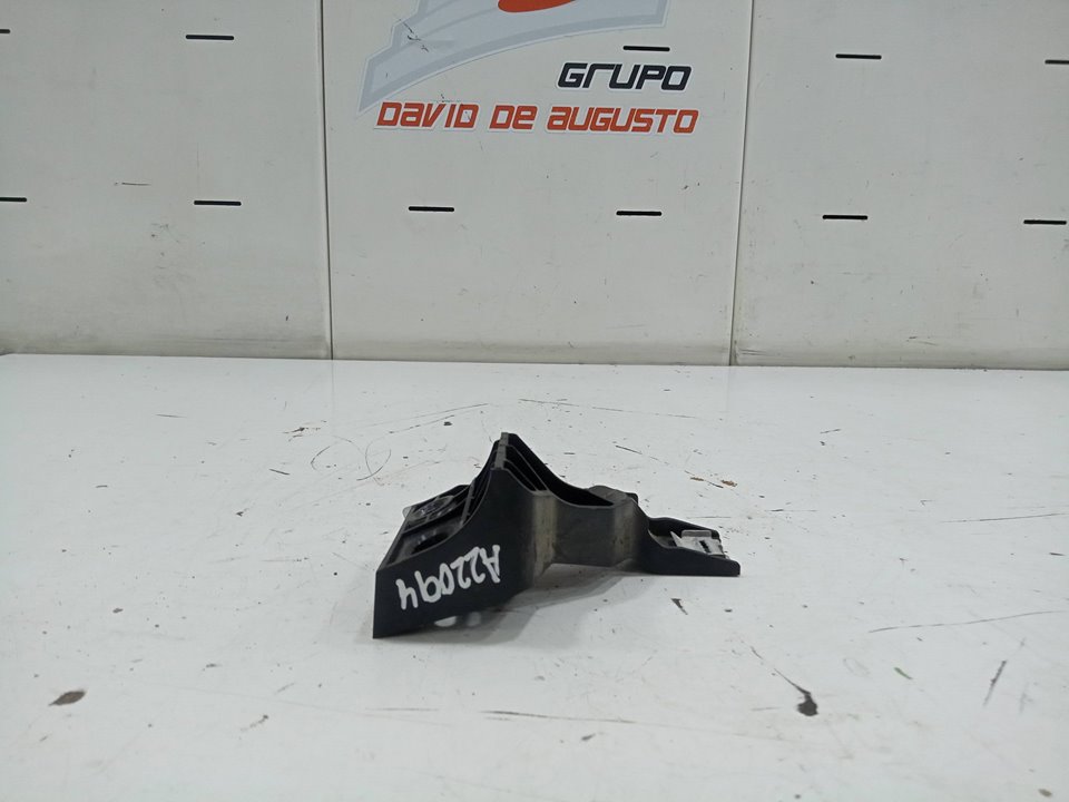 Soporte audi q3 (8ug) attraction     