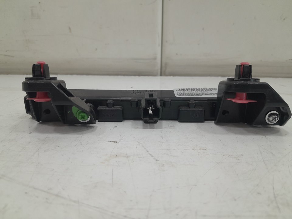 Luz central de freno toyota auris 1.8 hybrid (zwe150_)