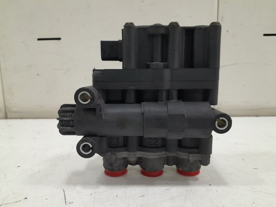 Valvula de suspension neumatica  mercedes actros bm 963.xxx 2a