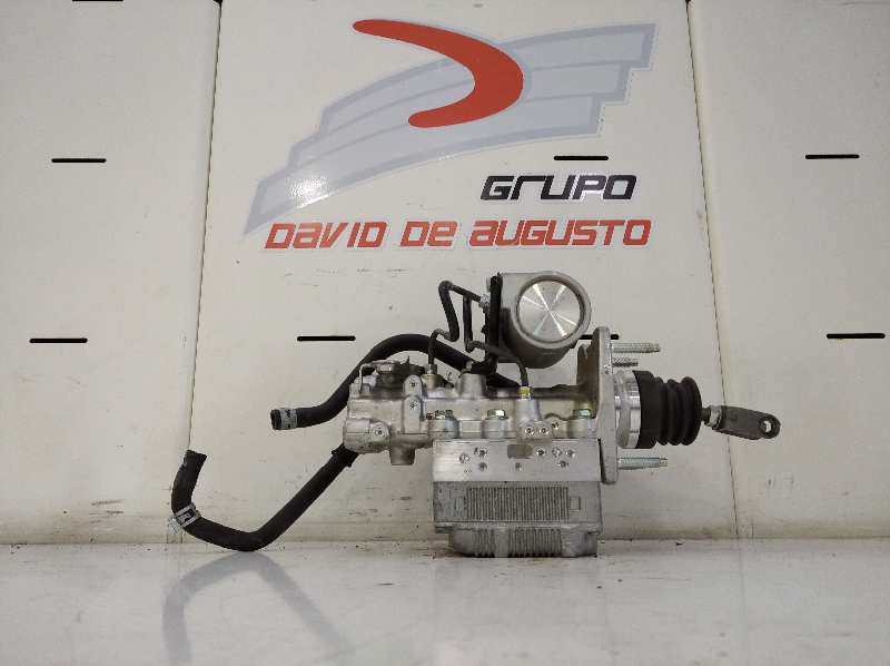 Abs toyota auris 1.8 hybrid (zwe186_)