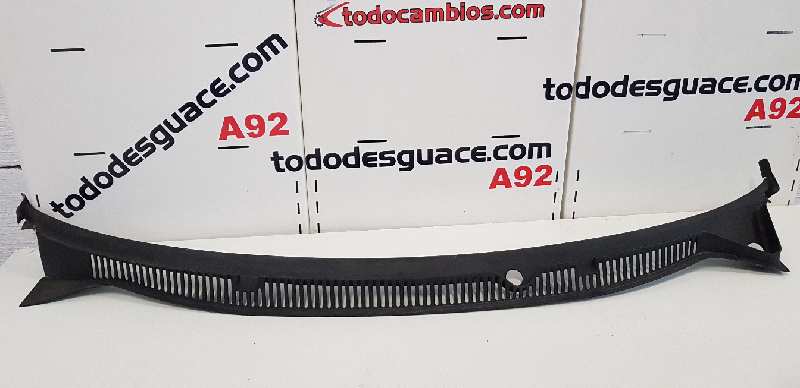  rejilla luna frontal   volkswagen polo (9n1) conceptline 1.2