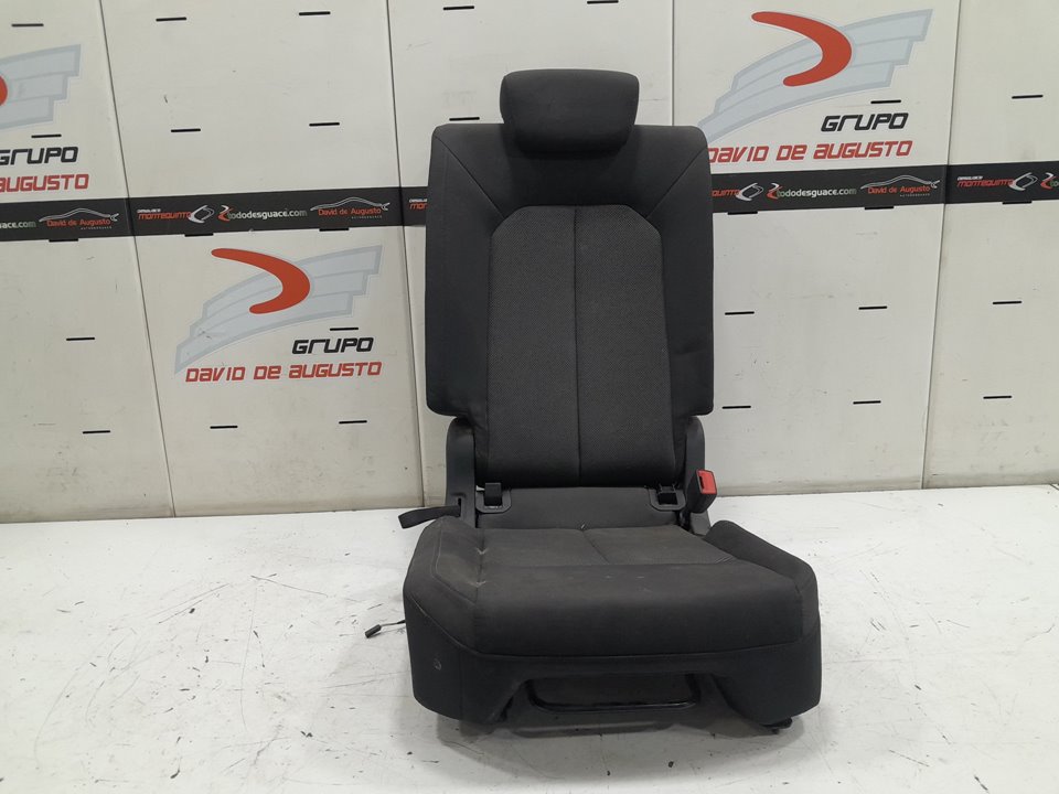 Asientos trasero derecho audi q3   (8ug) attraction      01.15