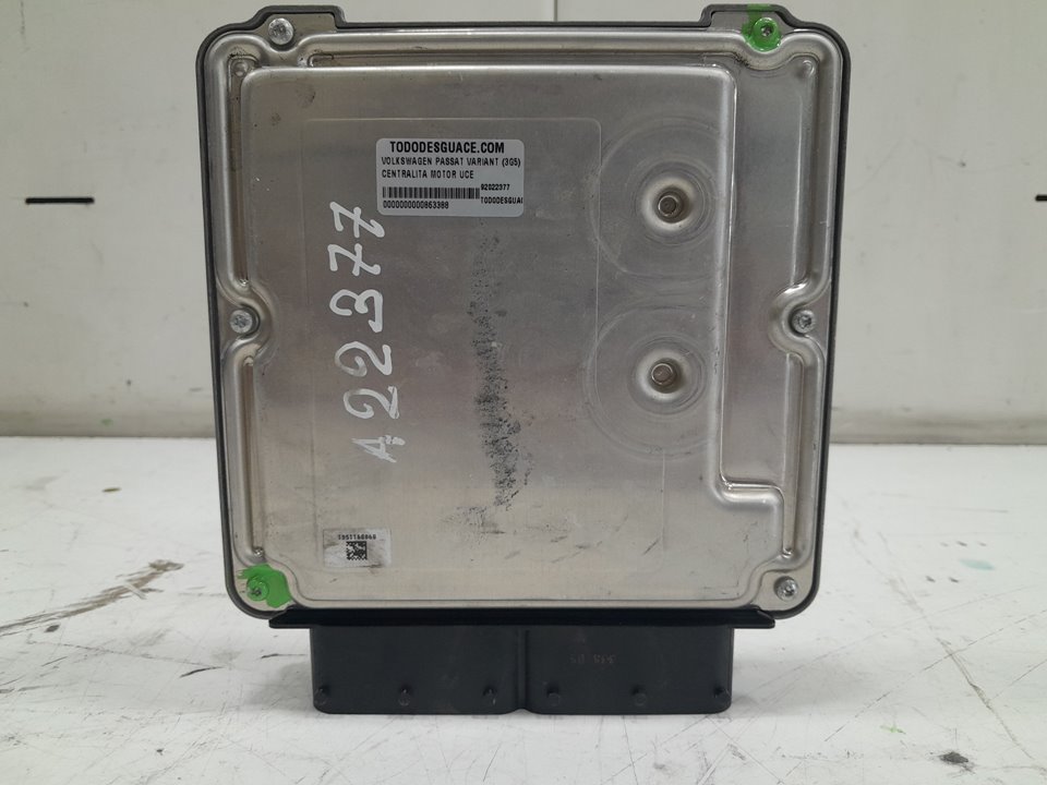 Centralita motor uce volkswagen passat variant (3g5