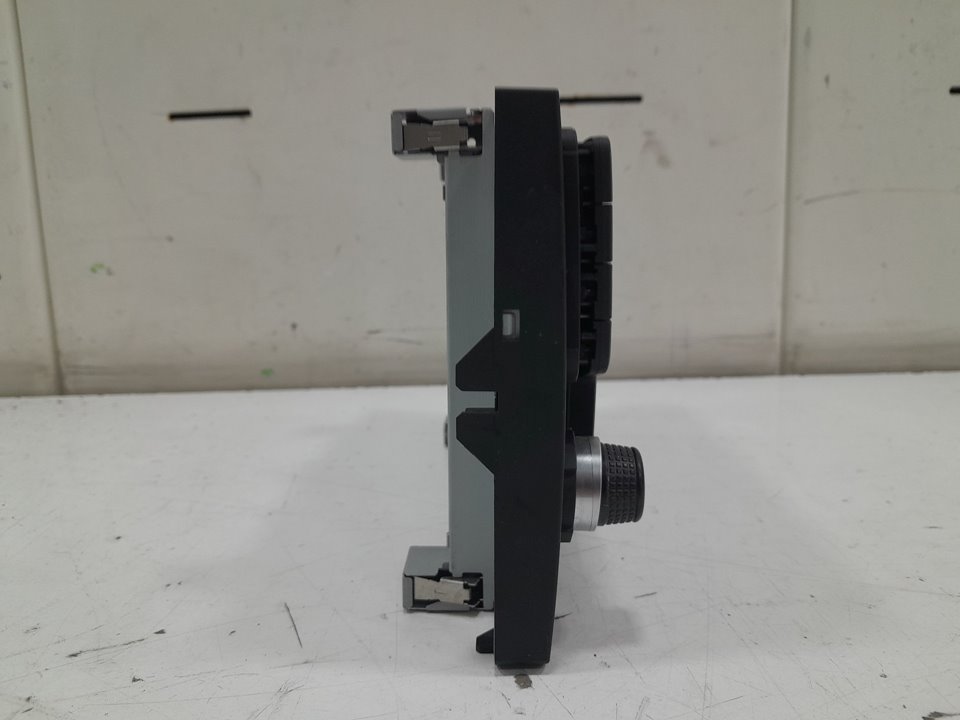 Pantalla volkswagen passat variant (3g5