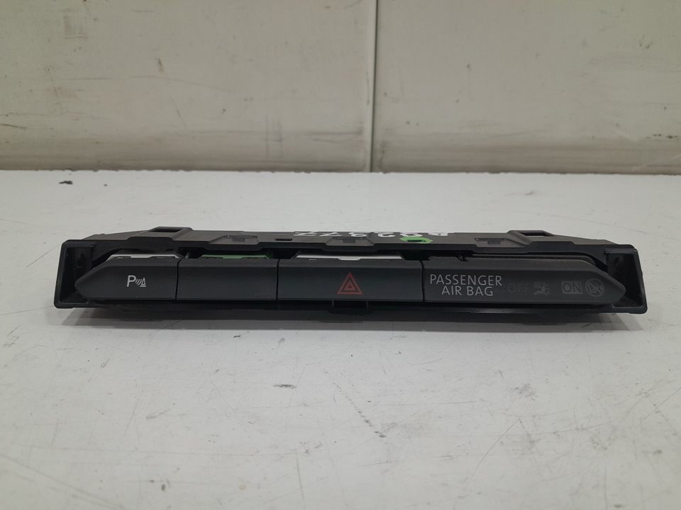 Warning volkswagen passat variant (3g5