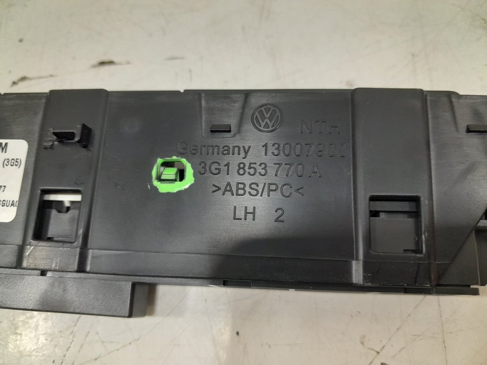 Warning volkswagen passat variant (3g5