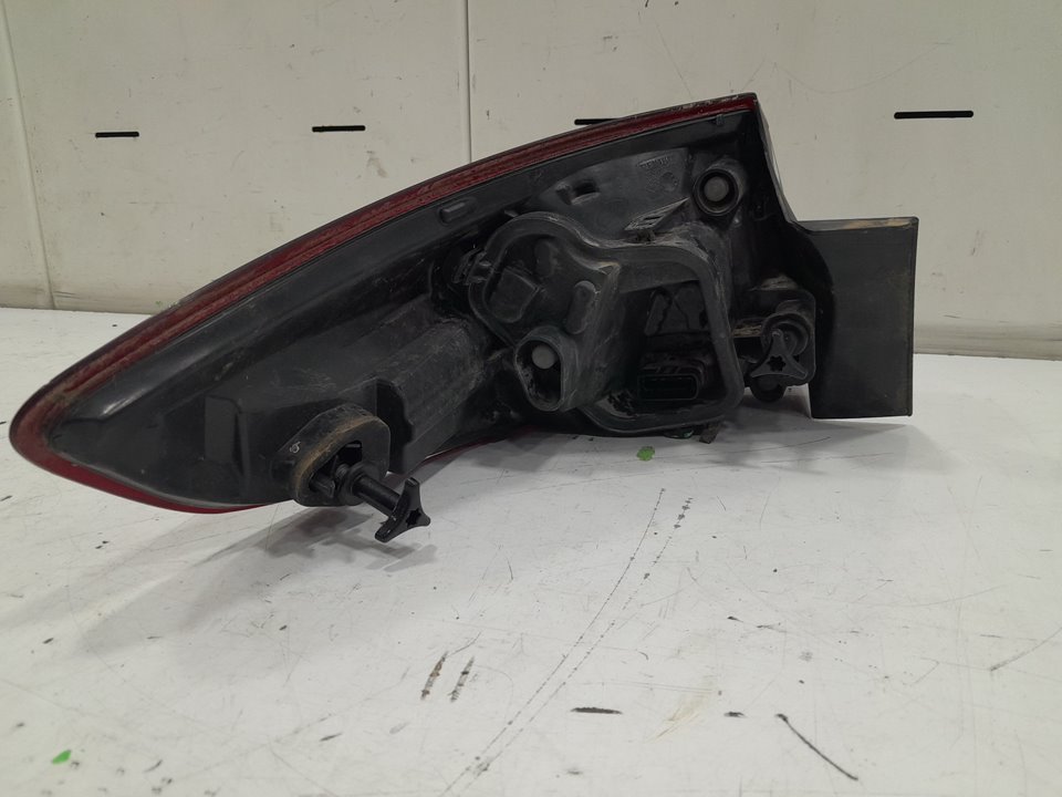 Piloto trasero derecho renault megane iii fastback 1.5 dci (bz09 bz0d)