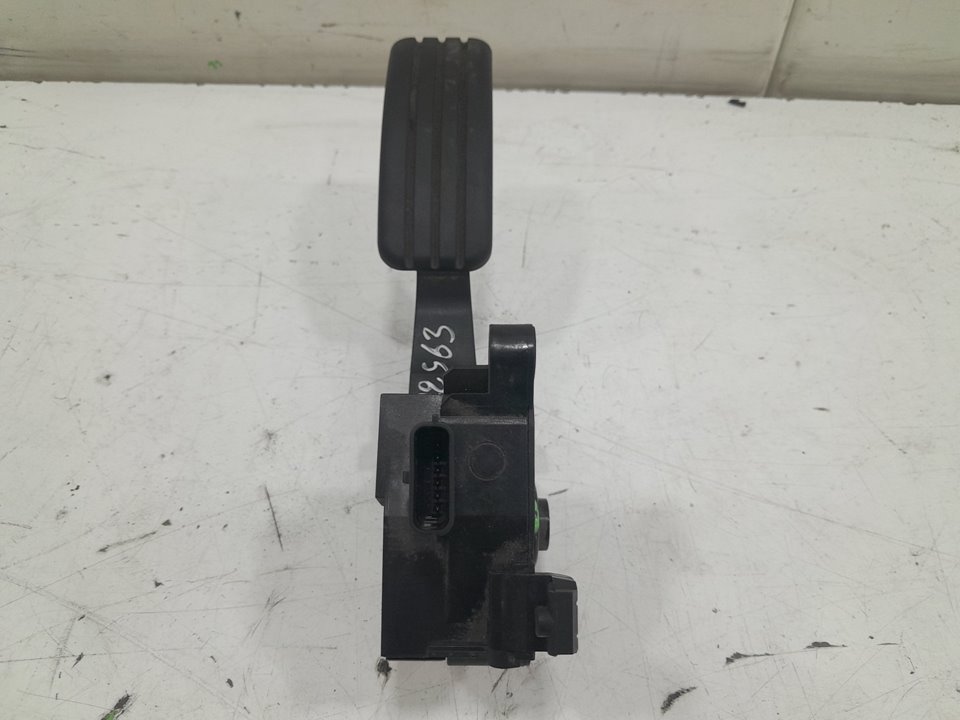 Potenciometro acelerador renault megane iii fastback 1.5 dci (bz09 bz0d)