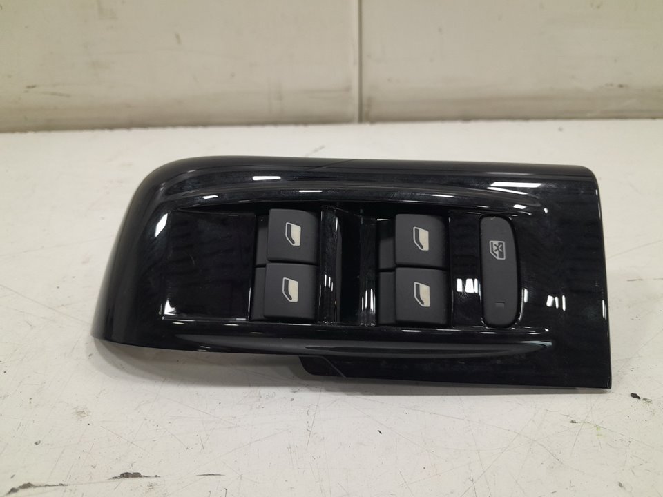 Mando elevalunas delantero izquierdo citroen c3 ii 1.2 thp 110