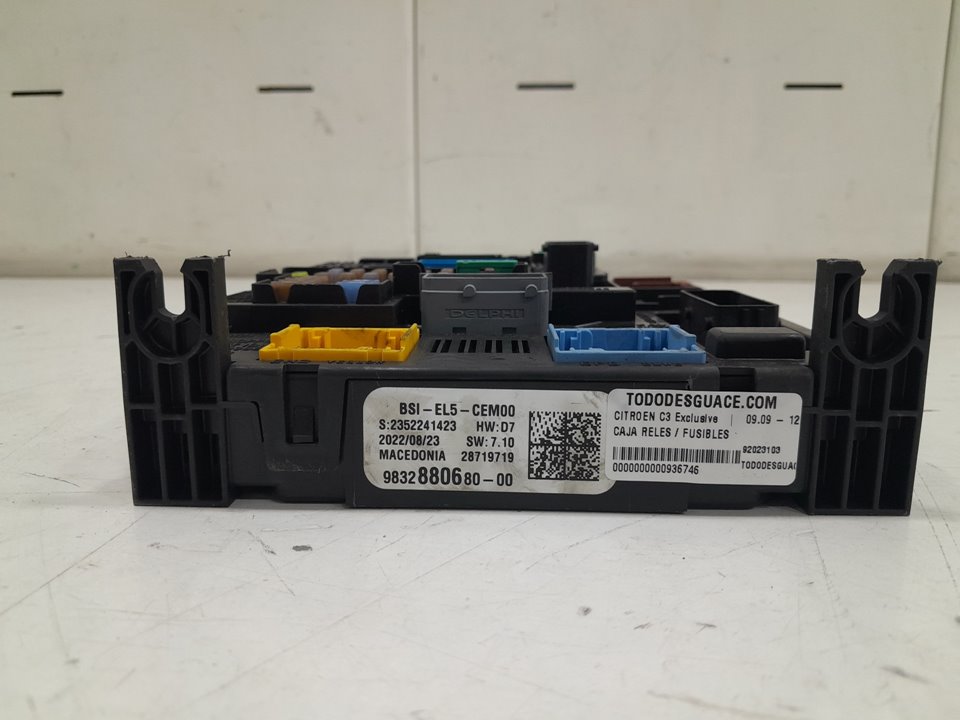 Caja reles / fusibles citroen c3 ii 1.2 thp 110