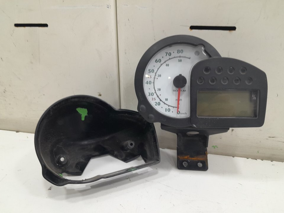 Cuadro instrumentos scutum silence s02 10  4    