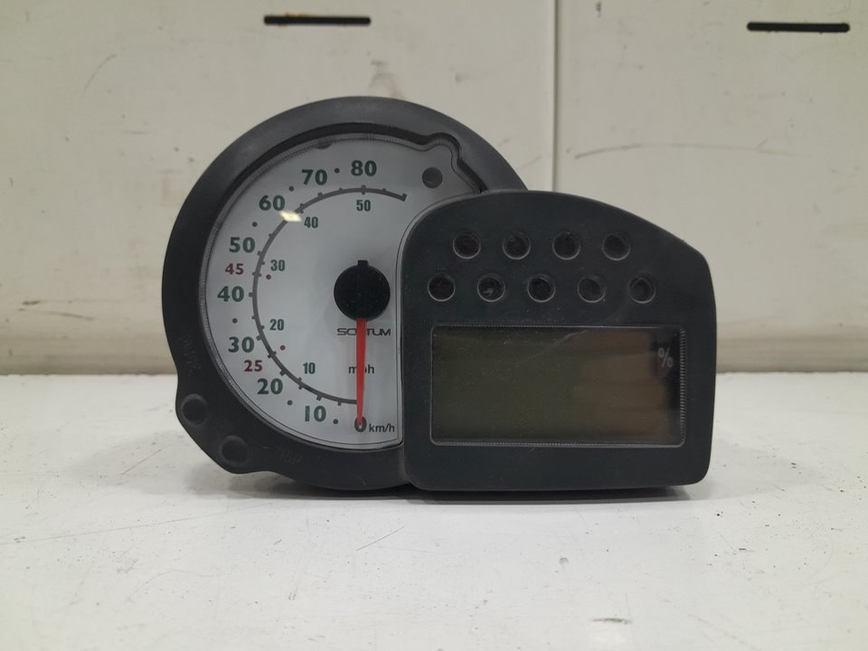 Cuadro instrumentos scutum silence s02 10  4    