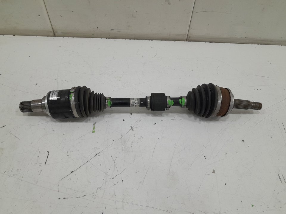 Transmision delantera izquierda toyota corolla (210)       ..